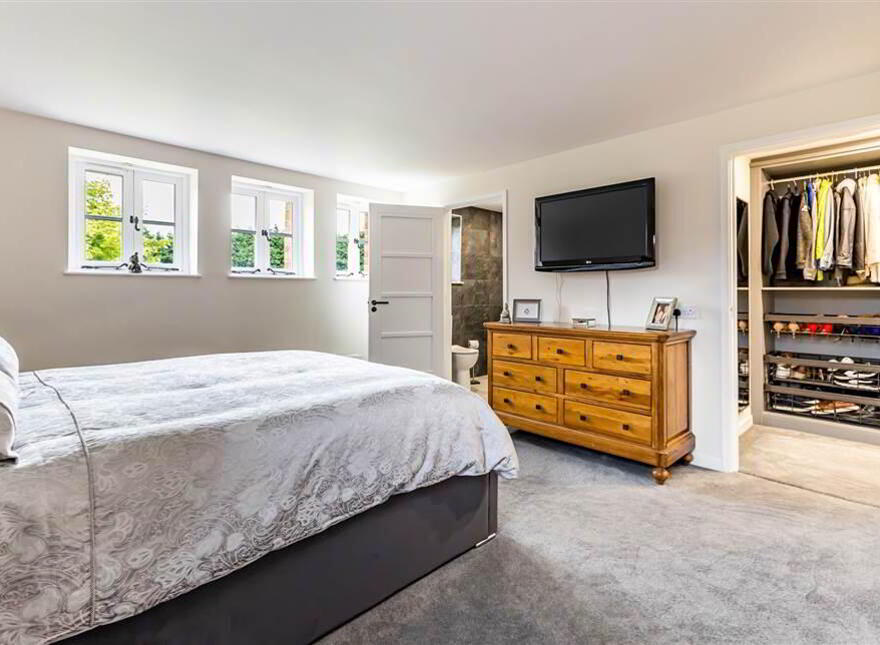 Millbrae House & Lodges, 3 Tullyrusk Road, Dundrod, Crumlin, BT29 4JA