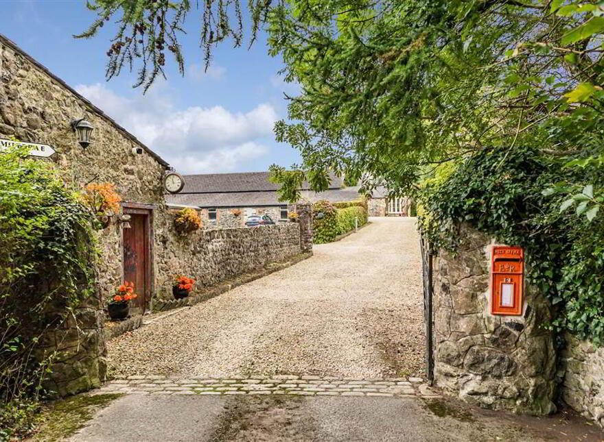 Millbrae House & Lodges, 3 Tullyrusk Road, Dundrod, Crumlin, BT29 4JA