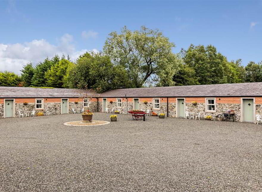 Millbrae House & Lodges, 3 Tullyrusk Road, Dundrod, Crumlin, BT29 4JA