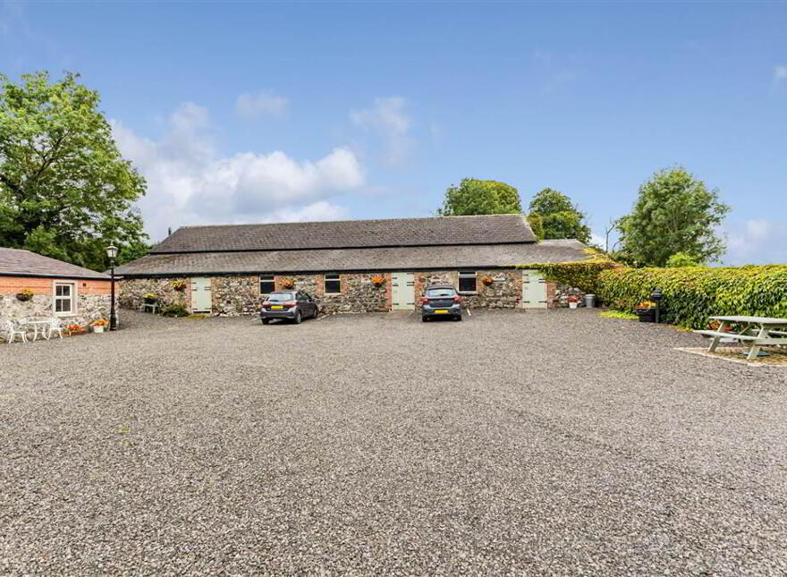 Millbrae House & Lodges, 3 Tullyrusk Road, Dundrod, Crumlin, BT29 4JA