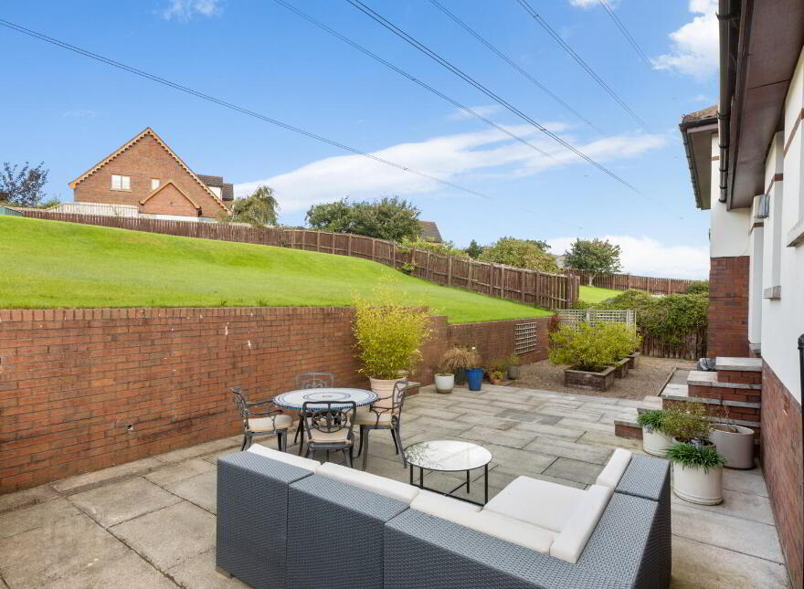 18 Croft Hill, Belfast, BT8 6GX