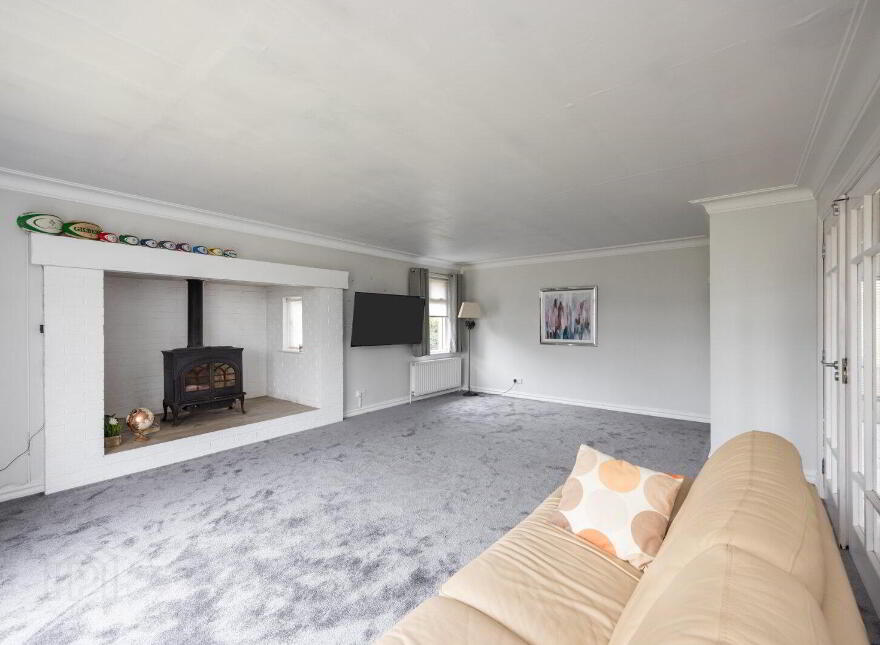 18 Croft Hill, Belfast, BT8 6GX