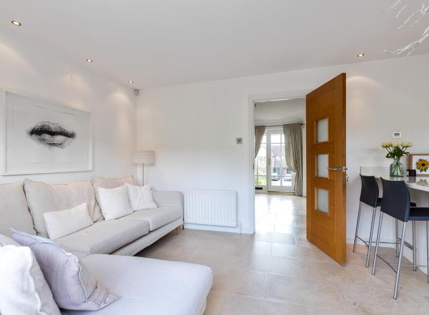 18 Croft Hill, Belfast, BT8 6GX