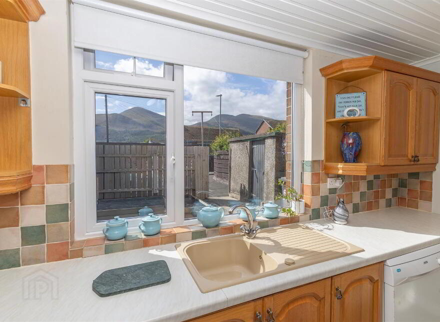 68 Dunwellan Park, Newcastle, BT33 0DD