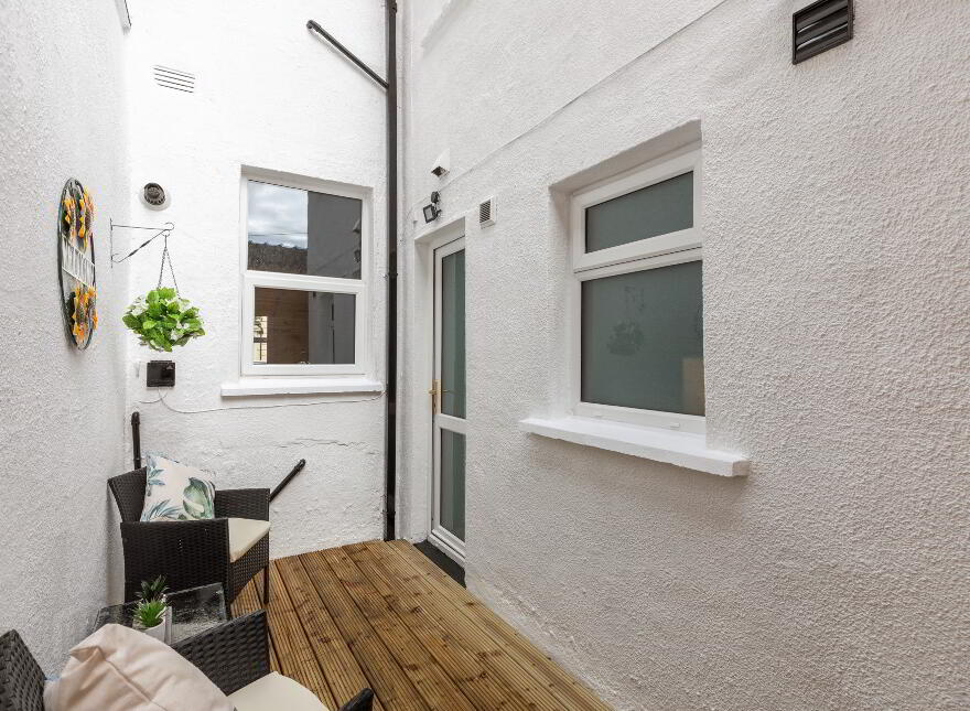 Unit 1, 47 Castlereagh Street, Belfast, BT5 4NF