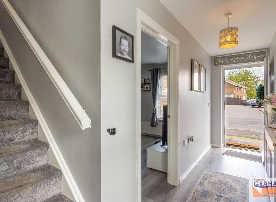 3 Rathvarna Heights, Lisburn, BT28 2WU