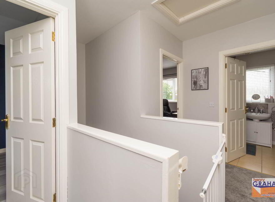 3 Rathvarna Heights, Lisburn, BT28 2WU