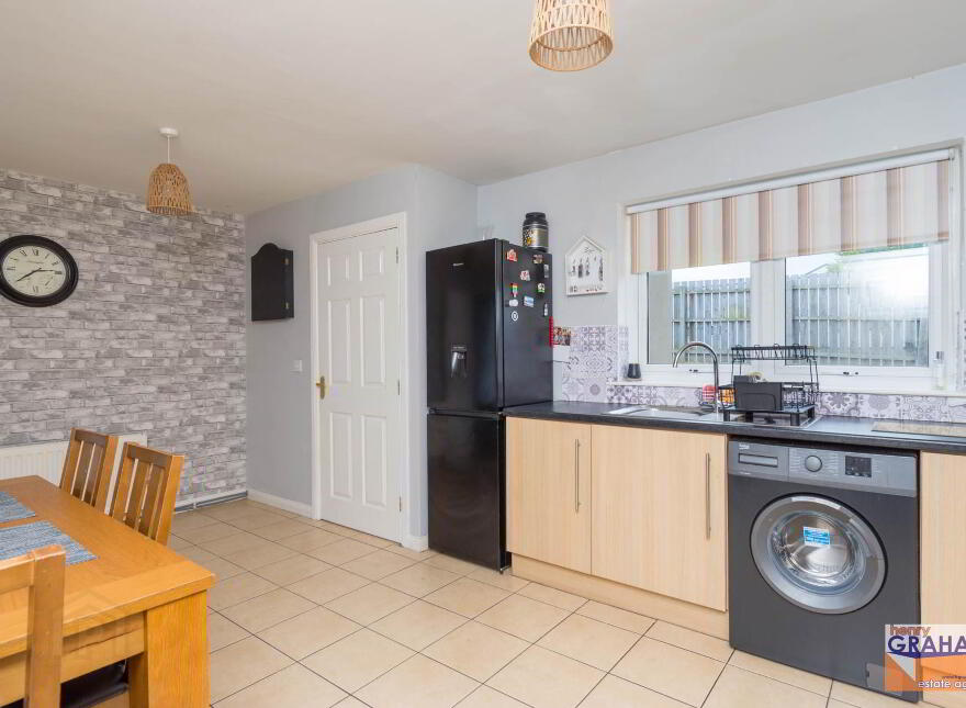 3 Rathvarna Heights, Lisburn, BT28 2WU