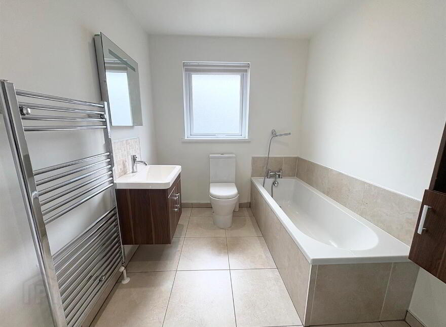 5 Stormont Court, Belfast, BT4 3LE