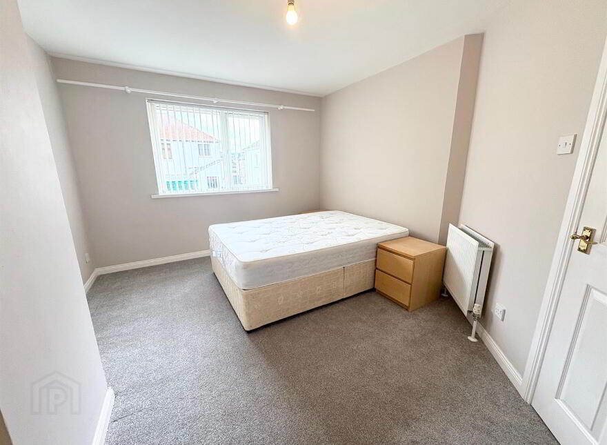 5 Stormont Court, Belfast, BT4 3LE