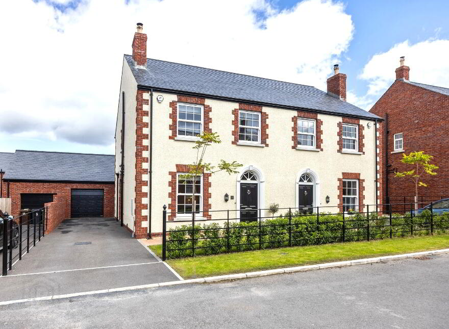 16 Governors Gate Demesne, Royal Hillsborough, BT26 6TU photo