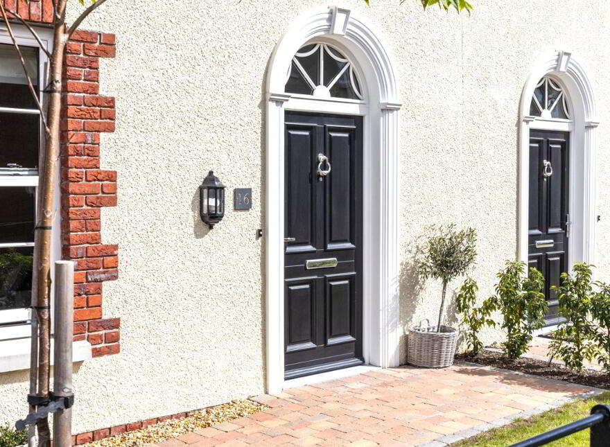16 Governors Gate Demesne, Royal Hillsborough, BT26 6TU