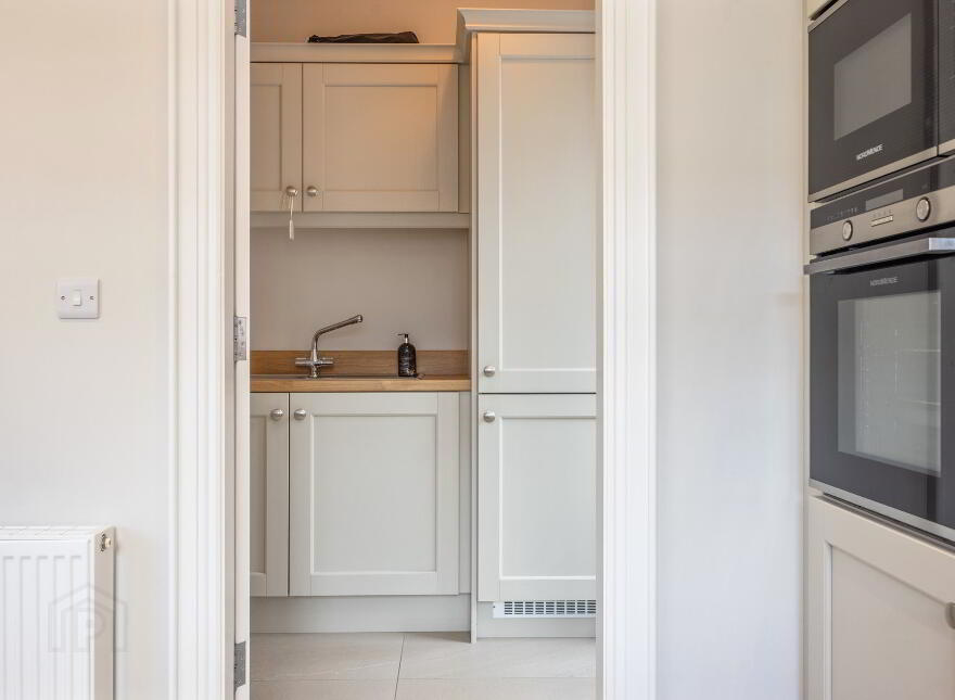 16 Governors Gate Demesne, Royal Hillsborough, BT26 6TU