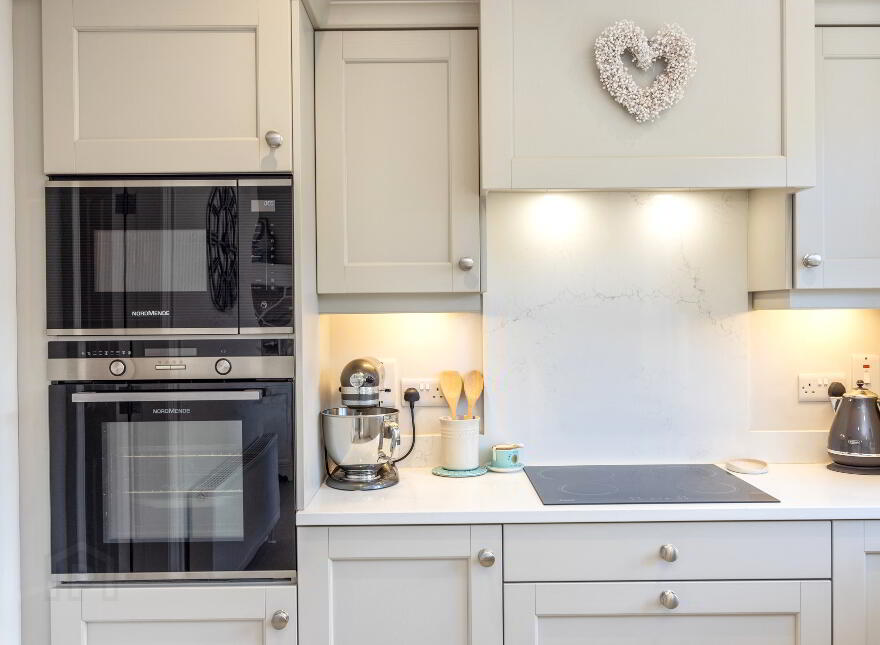 16 Governors Gate Demesne, Royal Hillsborough, BT26 6TU