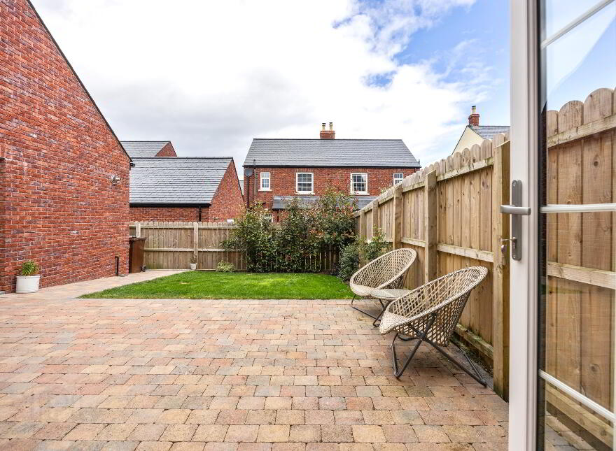16 Governors Gate Demesne, Royal Hillsborough, BT26 6TU