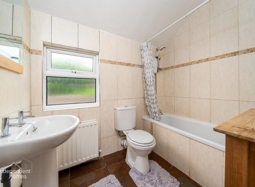 12 Drumahoe Terrace, Larne, BT40 2PU