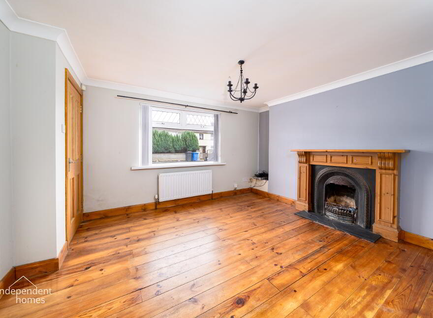 12 Drumahoe Terrace, Larne, BT40 2PU