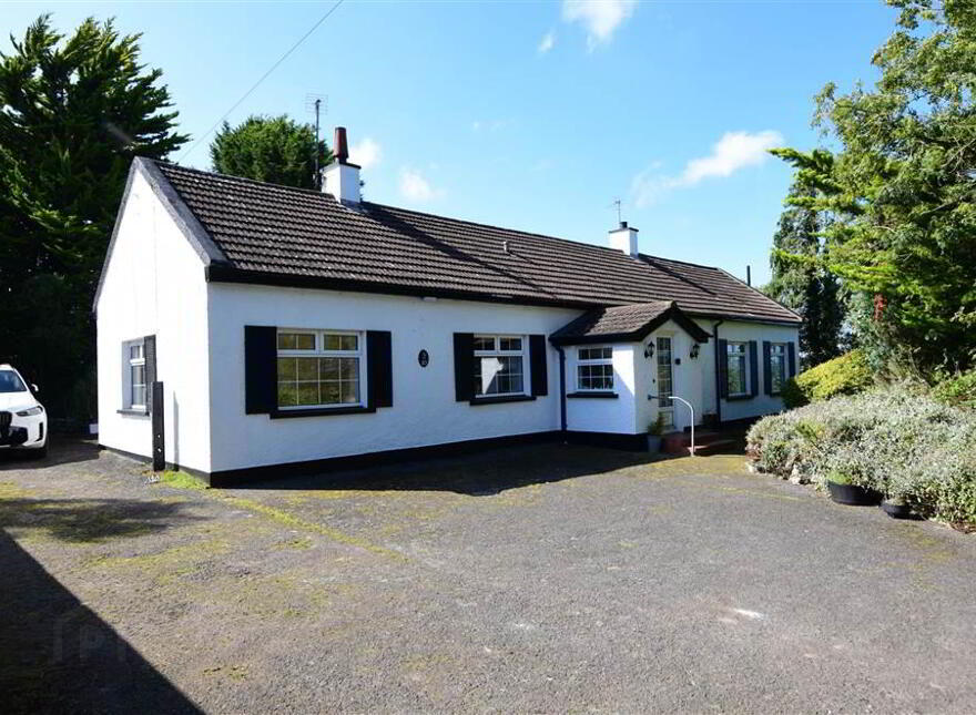 C House, Outbuildings Set On Six Acres, 10 Kilbright Road, Carrowdore, BT22 2HQ