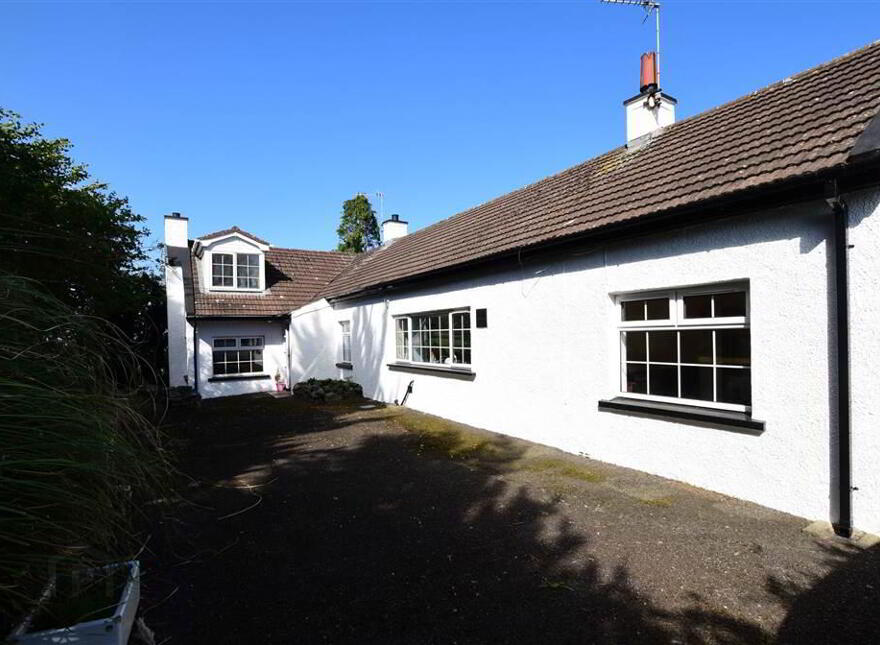 C House, Outbuildings Set On Six Acres, 10 Kilbright Road, Carrowdore, BT22 2HQ