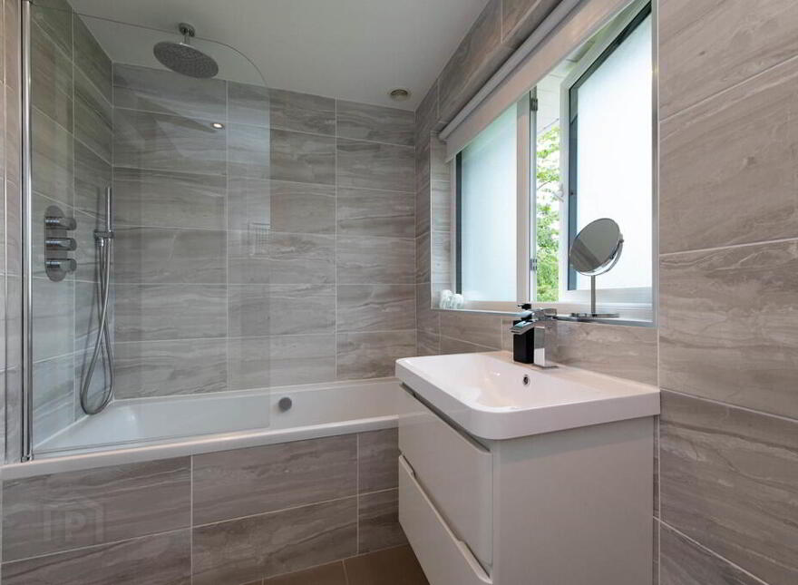 'Railway Lodge', 103 Jordanstown Road, Jordanstown, Newtownabbey, BT37 0NT