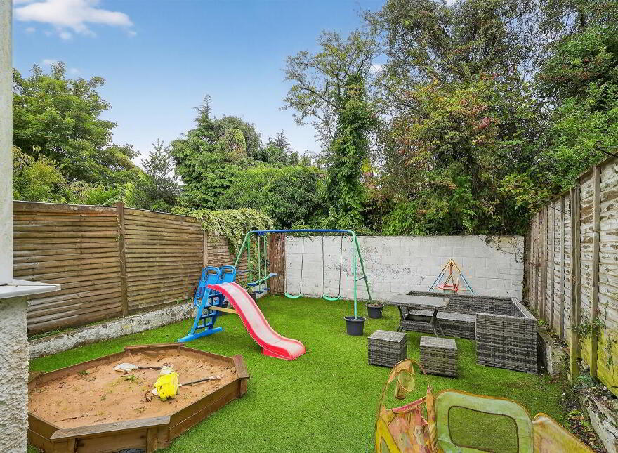 36 Marlborough Park North, Belfast, BT9 6HJ