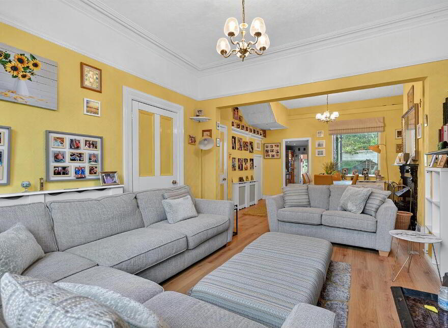 36 Marlborough Park North, Belfast, BT9 6HJ