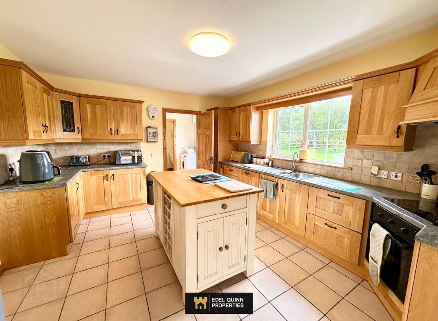 The Derries, Ballintra, F94AT18