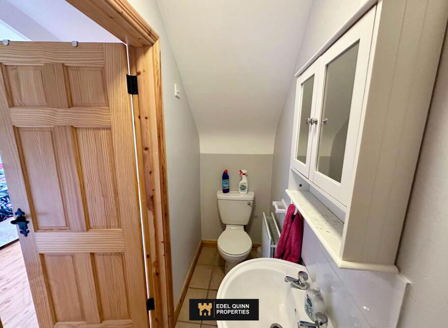 The Derries, Ballintra, F94AT18