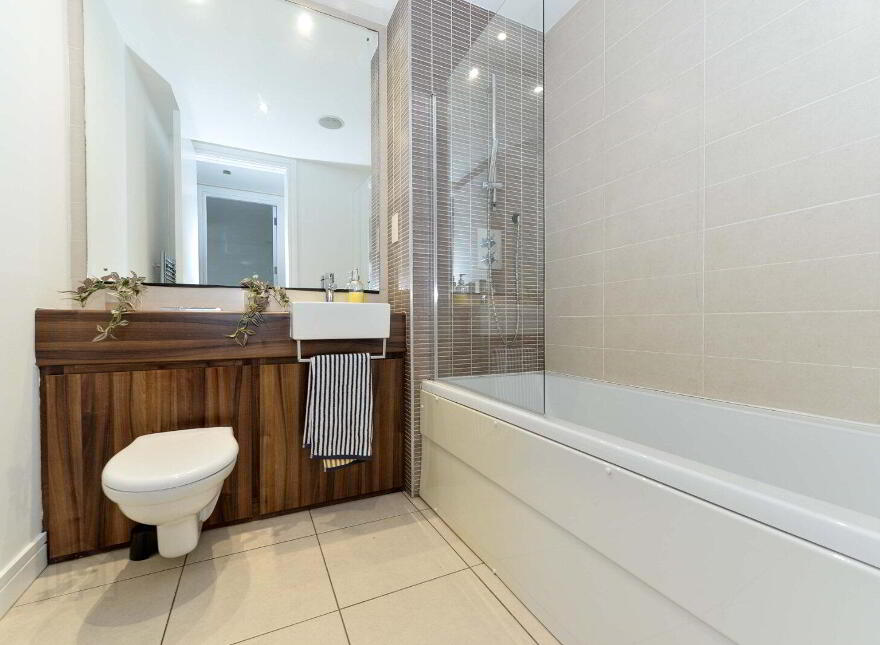 Apartment 9.38 The Arc 2i Queens Road, Belfast, BT3 9FL