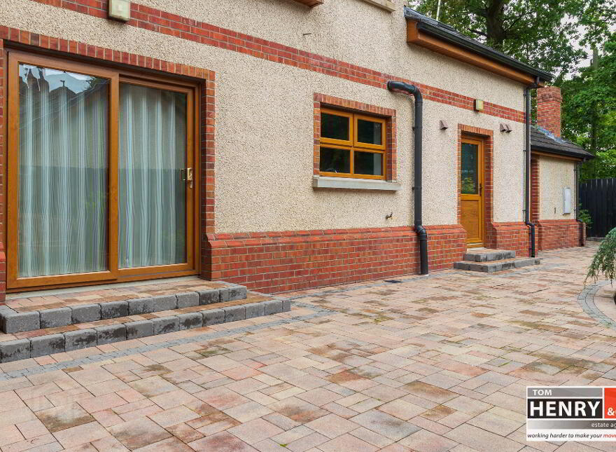 1 Old Moy Road, Dungannon, BT71 6PS