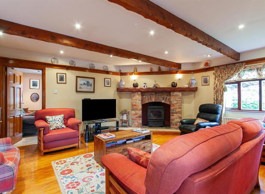 25 Eskylane Road, Antrim, BT41 2LL