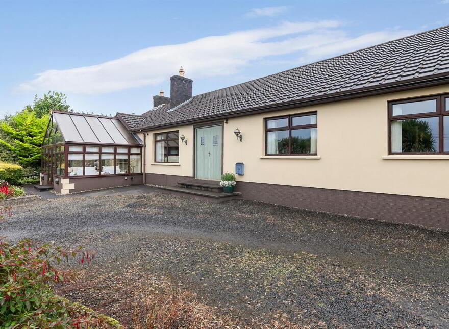 25 Eskylane Road, Antrim, BT41 2LL
