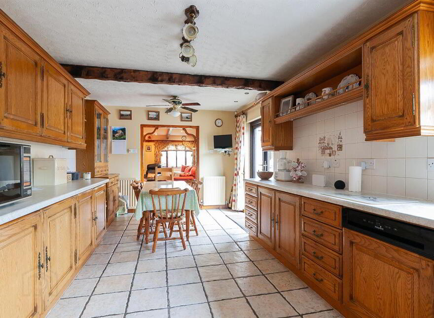 25 Eskylane Road, Antrim, BT41 2LL