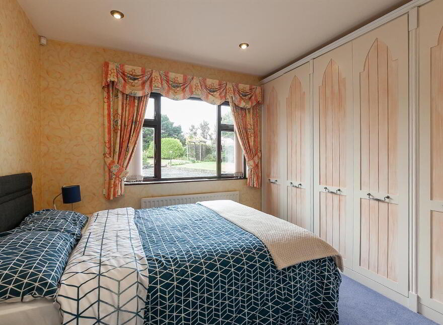 25 Eskylane Road, Antrim, BT41 2LL