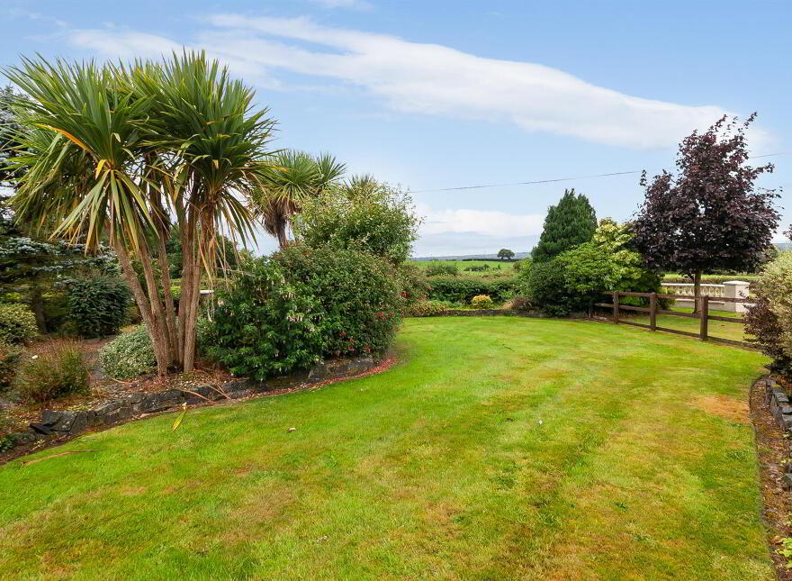 25 Eskylane Road, Antrim, BT41 2LL