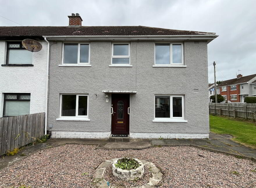 27 Wheatfield Drive, Lurgan, BT66 7BT photo