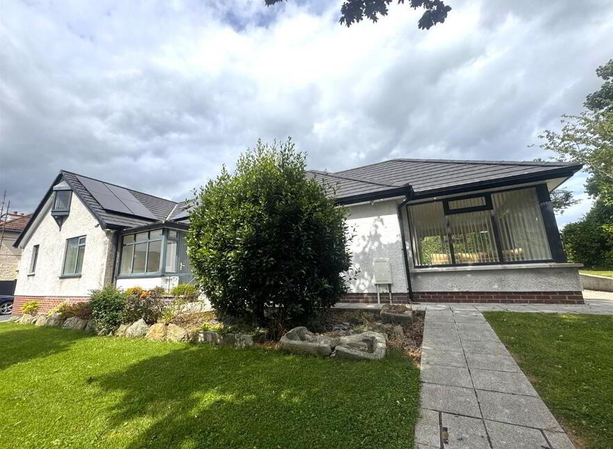 1a Slievecorragh Avenue, Newcastle, Down, BT33 0JA photo