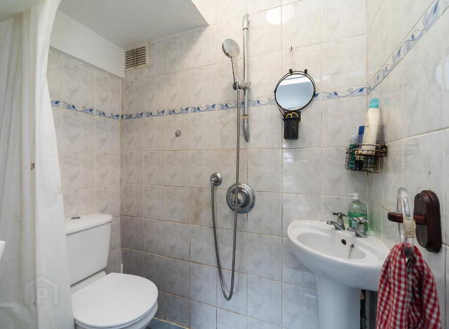 11 Warren Park, Lisburn, BT28 1LW