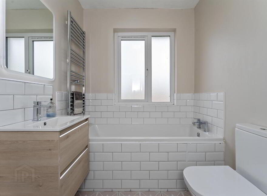 46 Knockbreda Park, Rosetta, Belfast, BT6 0HF
