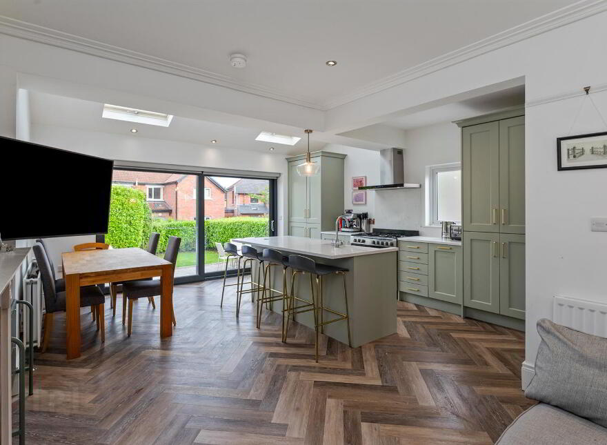 46 Knockbreda Park, Rosetta, Belfast, BT6 0HF