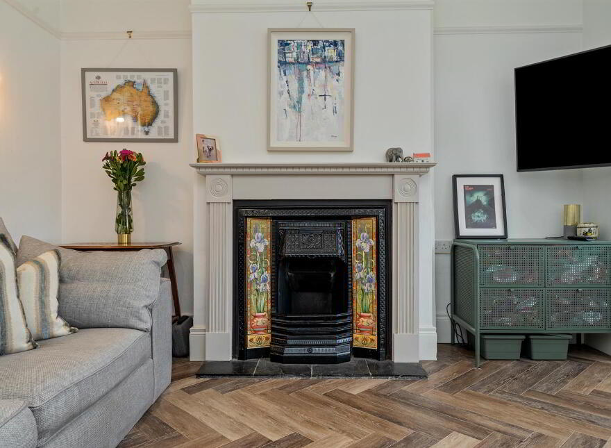 46 Knockbreda Park, Rosetta, Belfast, BT6 0HF