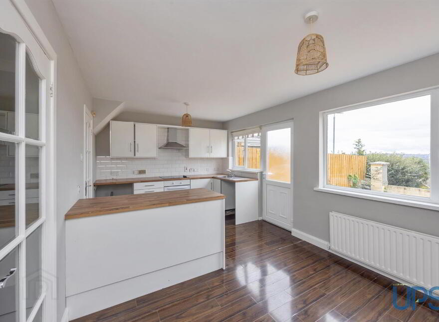8 Hillhead Heights, Stewartstown Road, Belfast, BT11 9FN