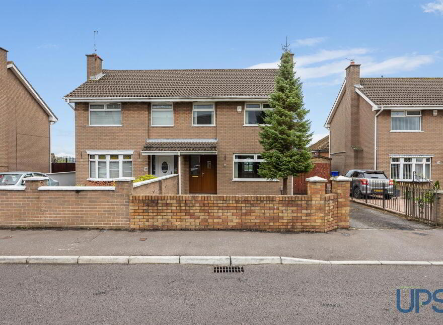8 Hillhead Heights, Stewartstown Road, Belfast, BT11 9FN