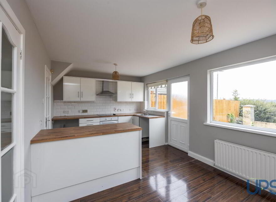 8 Hillhead Heights, Stewartstown Road, Belfast, BT11 9FN