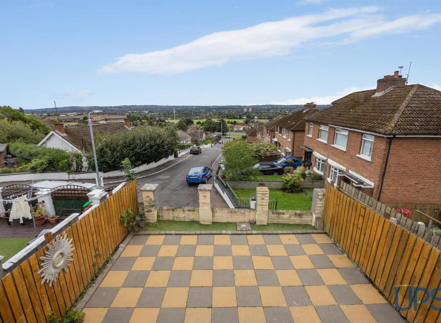 8 Hillhead Heights, Stewartstown Road, Belfast, BT11 9FN
