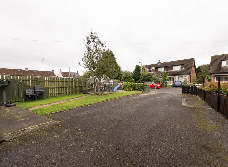 3 Ashley Park, Carryduff, Belfast, BT8 8DX
