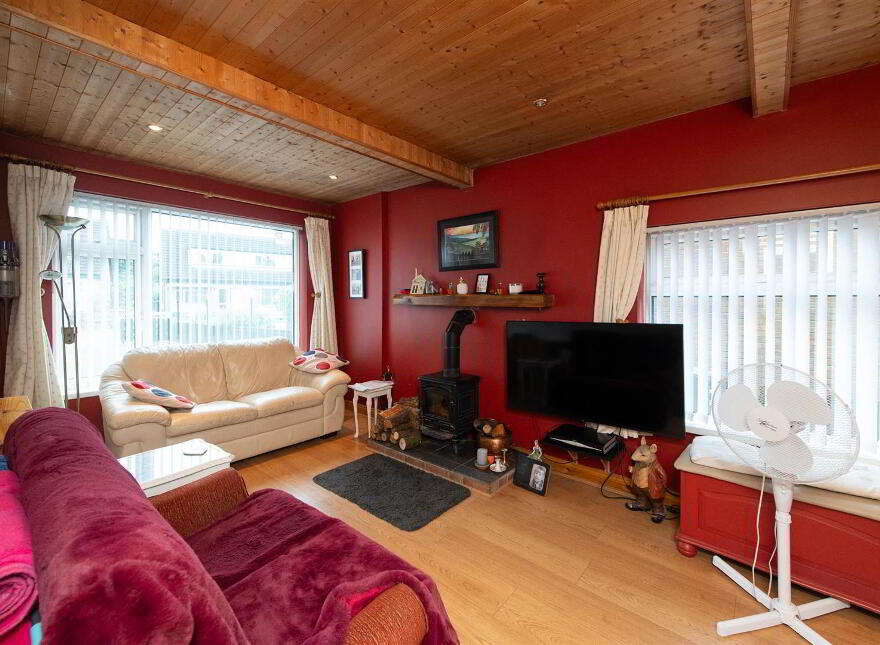 3 Ashley Park, Carryduff, Belfast, BT8 8DX