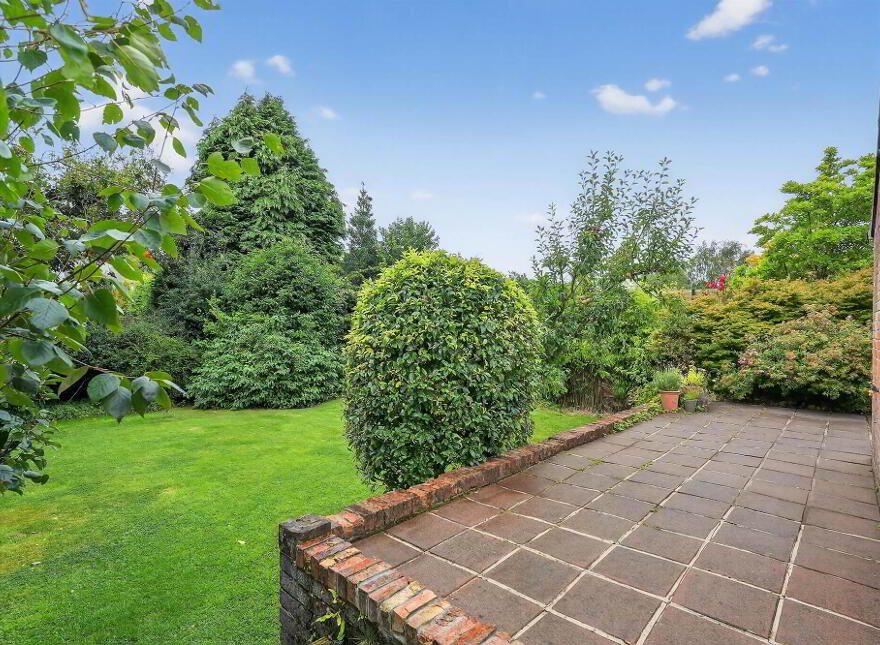 79 Osborne Park, Belfast, BT9 6JQ