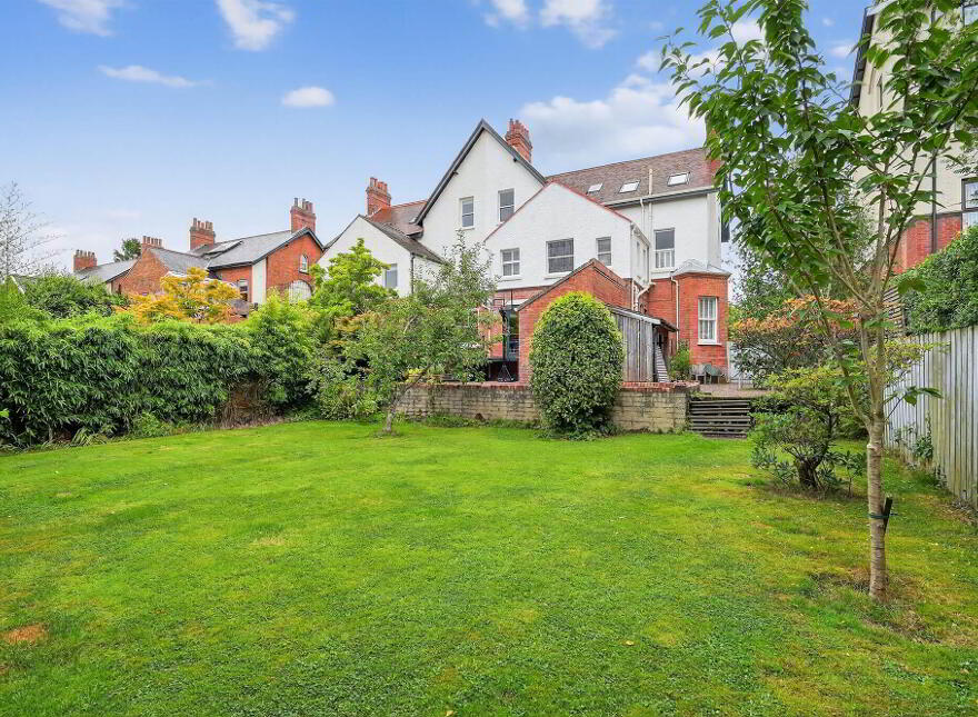 79 Osborne Park, Belfast, BT9 6JQ