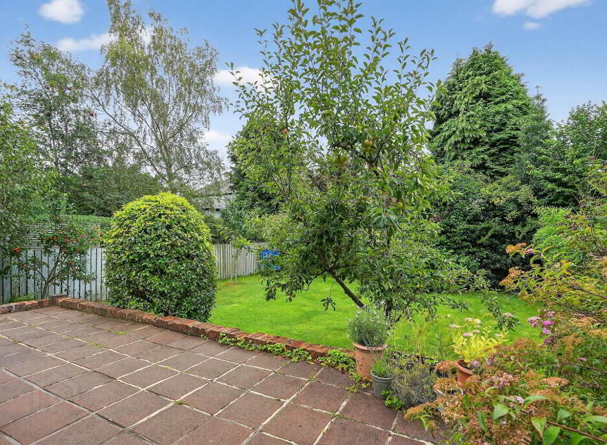 79 Osborne Park, Belfast, BT9 6JQ